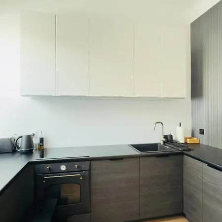 Apartament Warszawa *